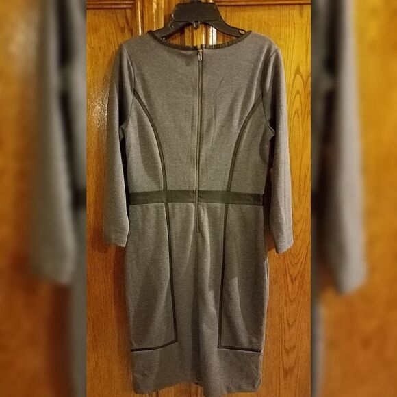 The LIMITED dress - Picture 3 of 6